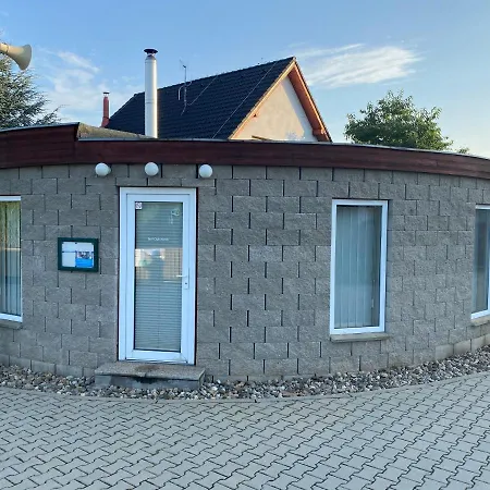 U Vrabcaka Apartment Zlonin Exterior photo
